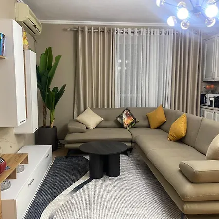 Condor Center Luxury 3 Apartamento Tirana