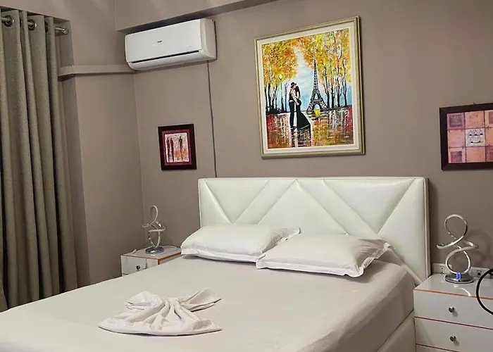 Condor Center Luxury 3 *